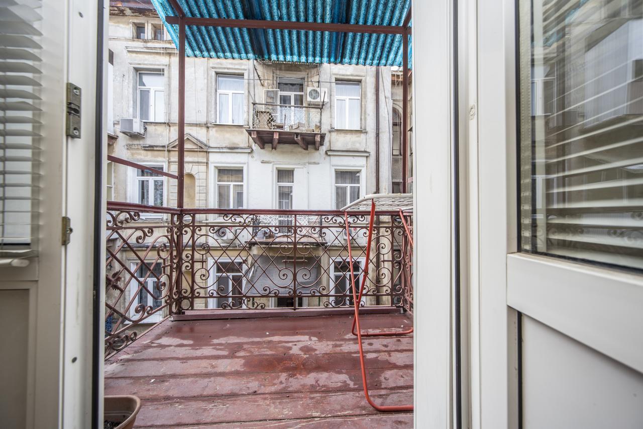 Appartement Goodrest On Ekaterininskaya à Odessa Extérieur photo